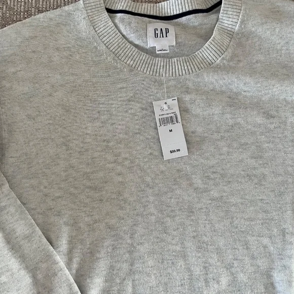 GAP sweater - Picture 3 of 3
